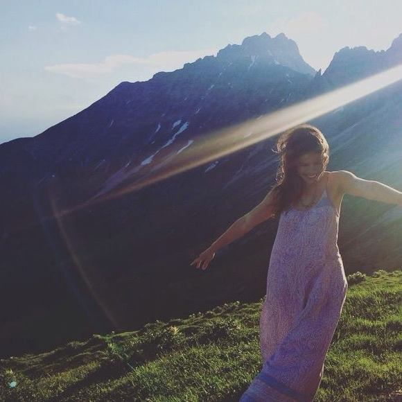 Meet your Posher, Kada - Picture 1 of 1